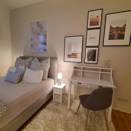 Away From Stylish Netflix Kitchen Apartmán Wiesbaden