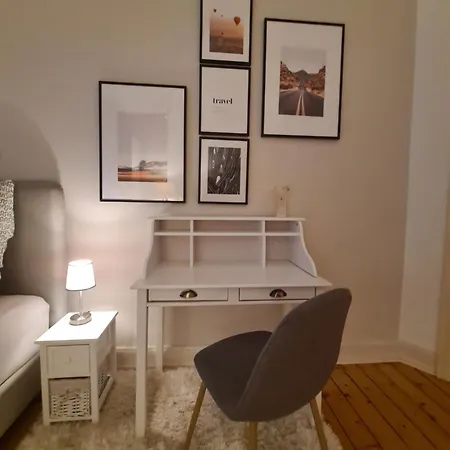 Away From Stylish Netflix Kitchen Apartmán